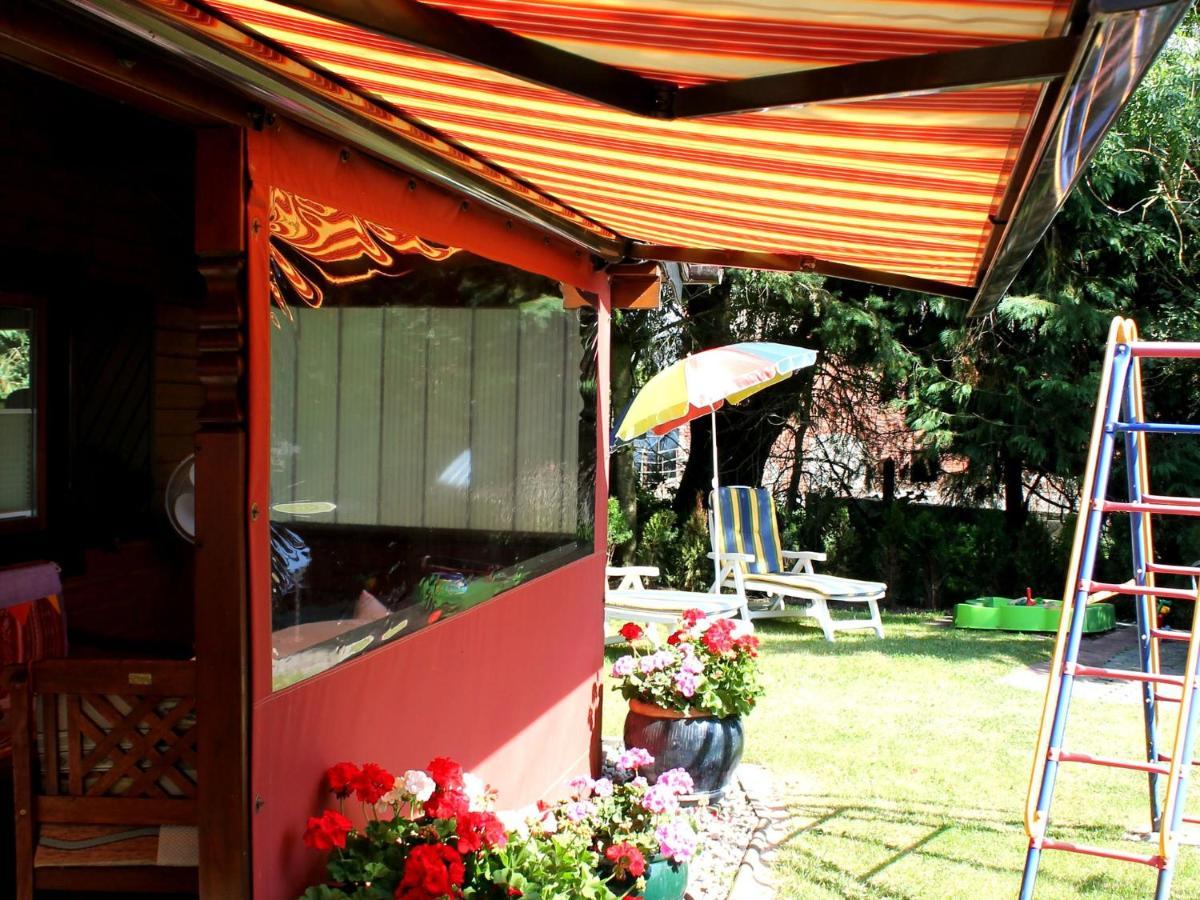 Pretty Bungalow In Neubukow With Garden, Roof 外观 照片